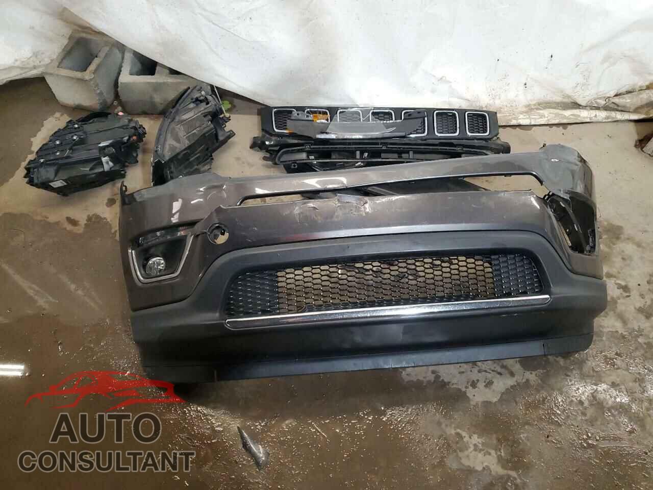 JEEP COMPASS 2018 - 3C4NJDCB2JT307343