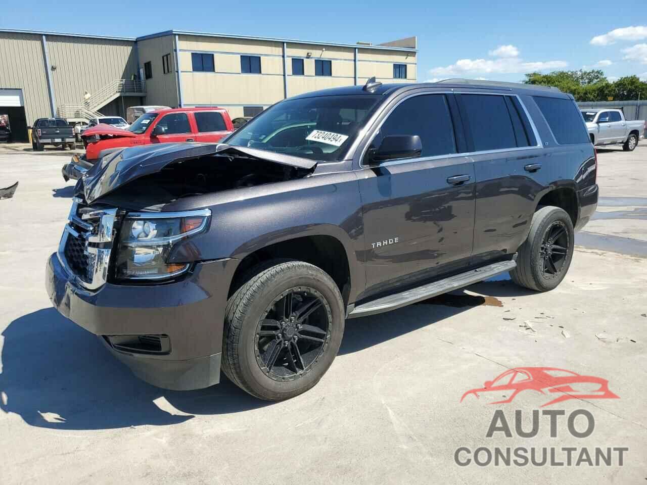 CHEVROLET TAHOE 2018 - 1GNSCBKC7JR177782