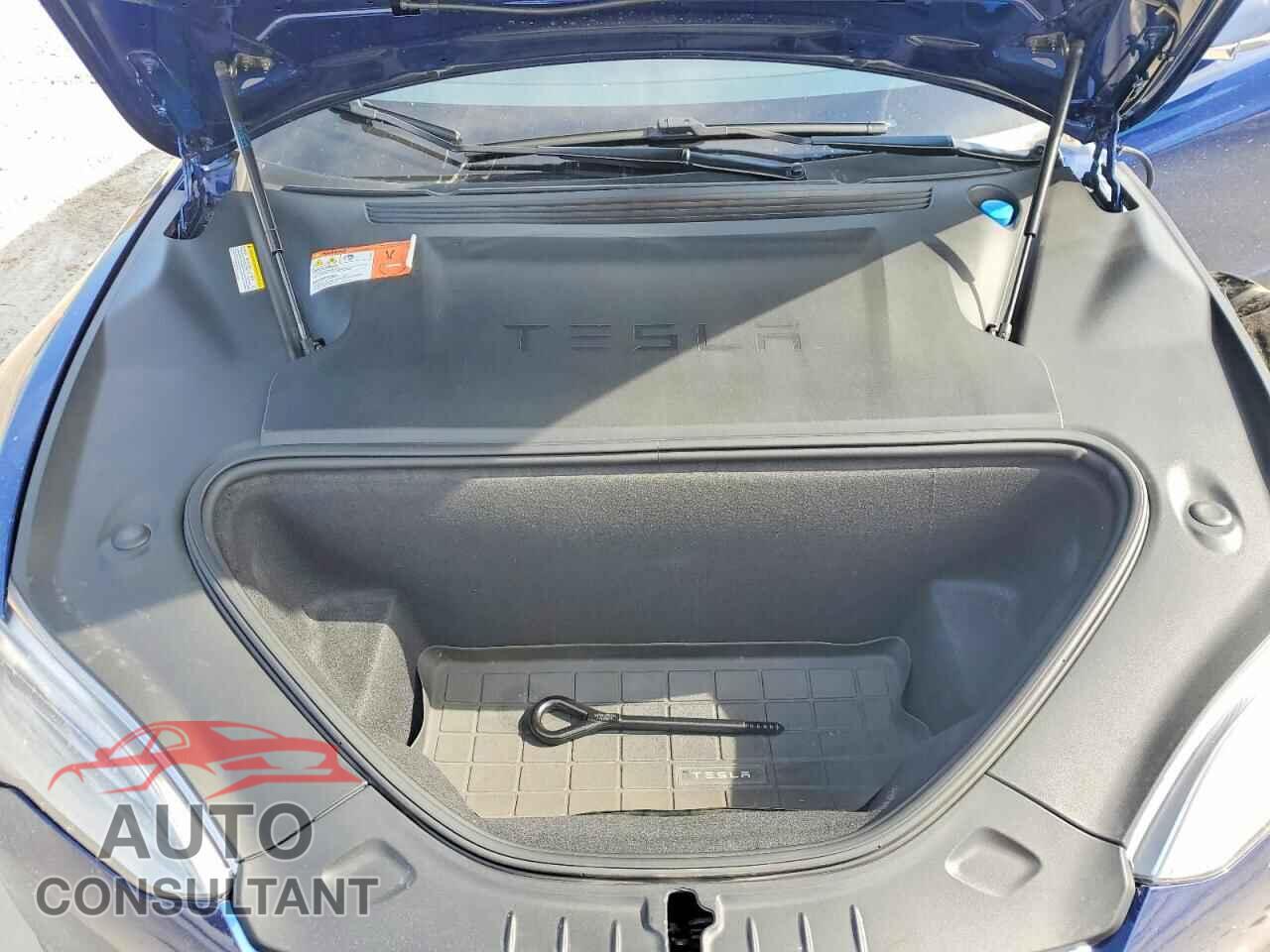 TESLA MODEL S 2017 - 5YJSA1E2XHF198492