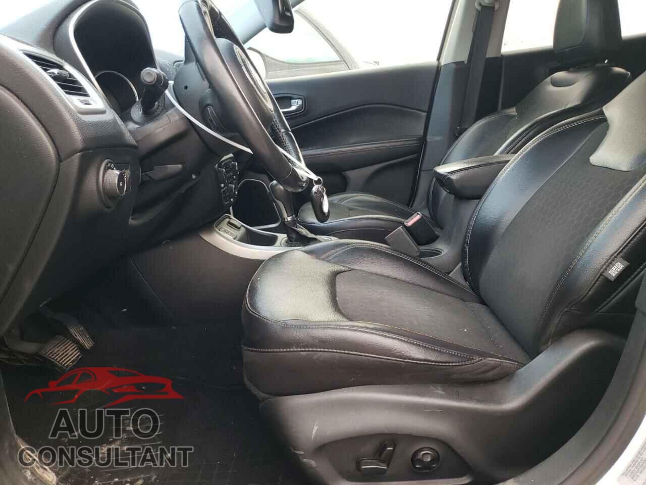 JEEP COMPASS 2017 - 3C4NJCBB9HT642802