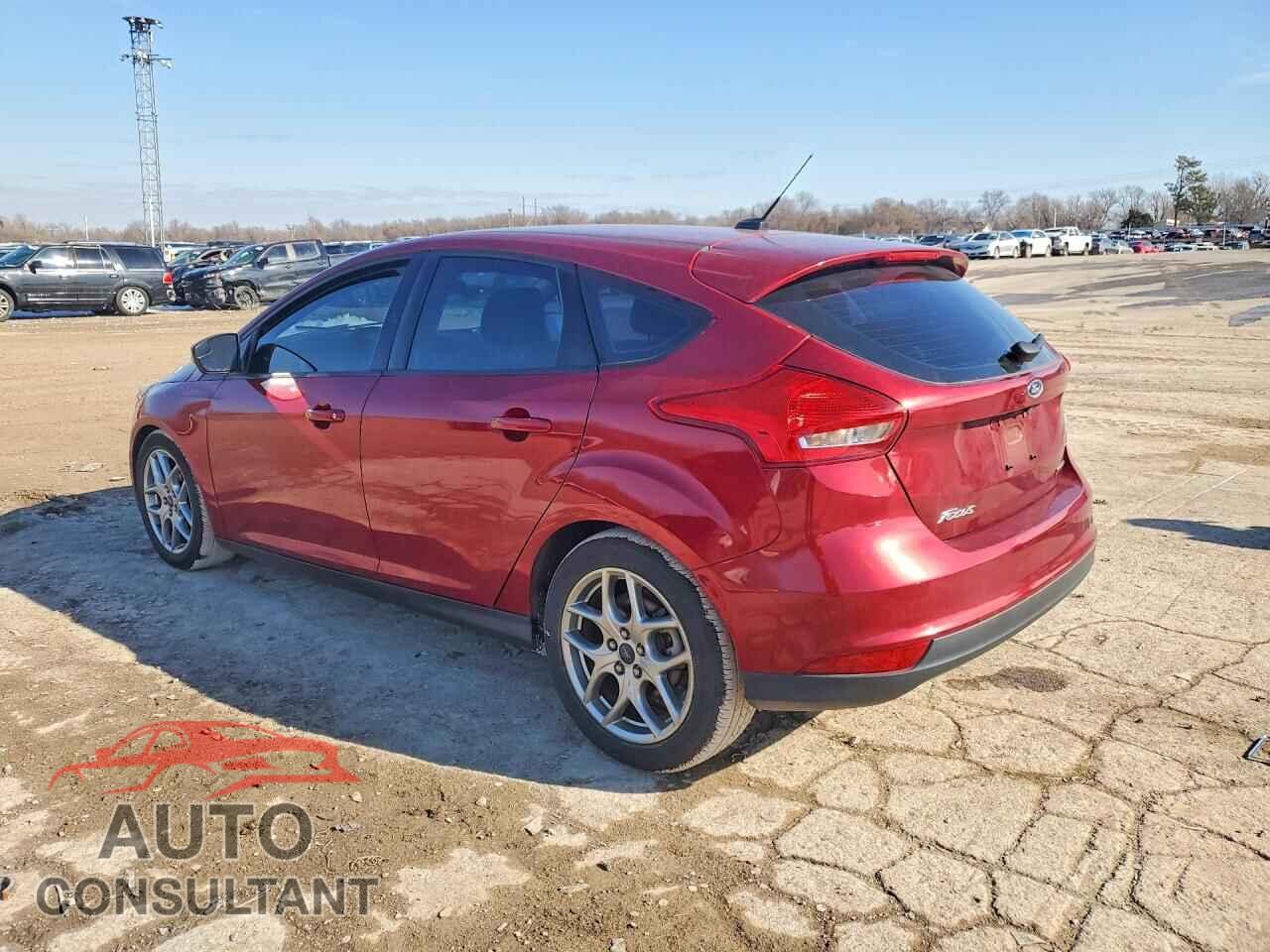 FORD FOCUS 2015 - 1FADP3K28FL334075