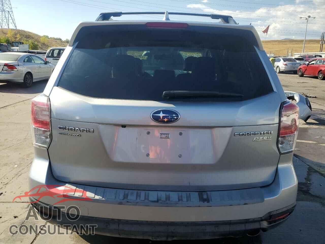 SUBARU FORESTER 2017 - JF2SJARC1HH564733