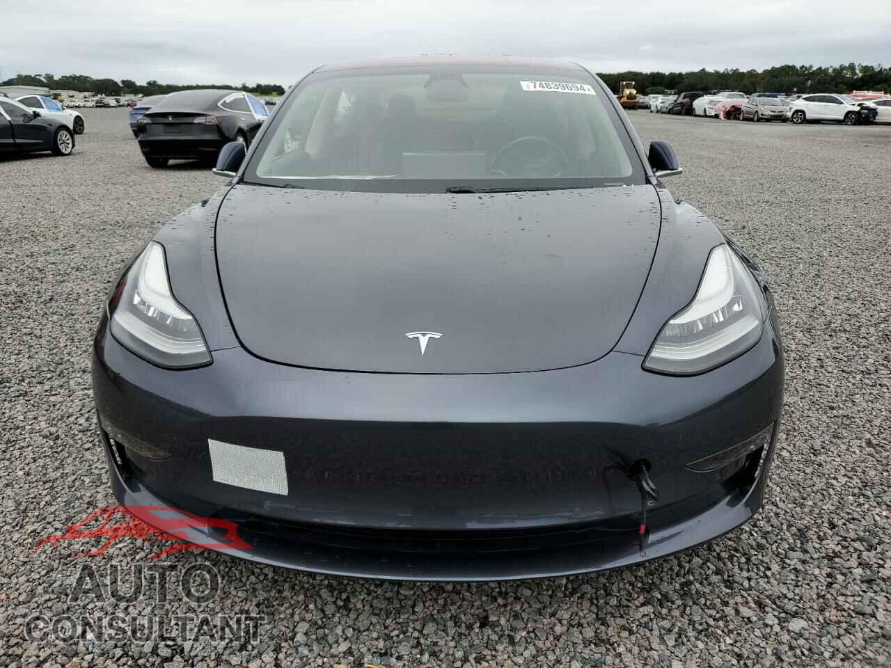 TESLA MODEL 3 2018 - 5YJ3E1EA7JF020027