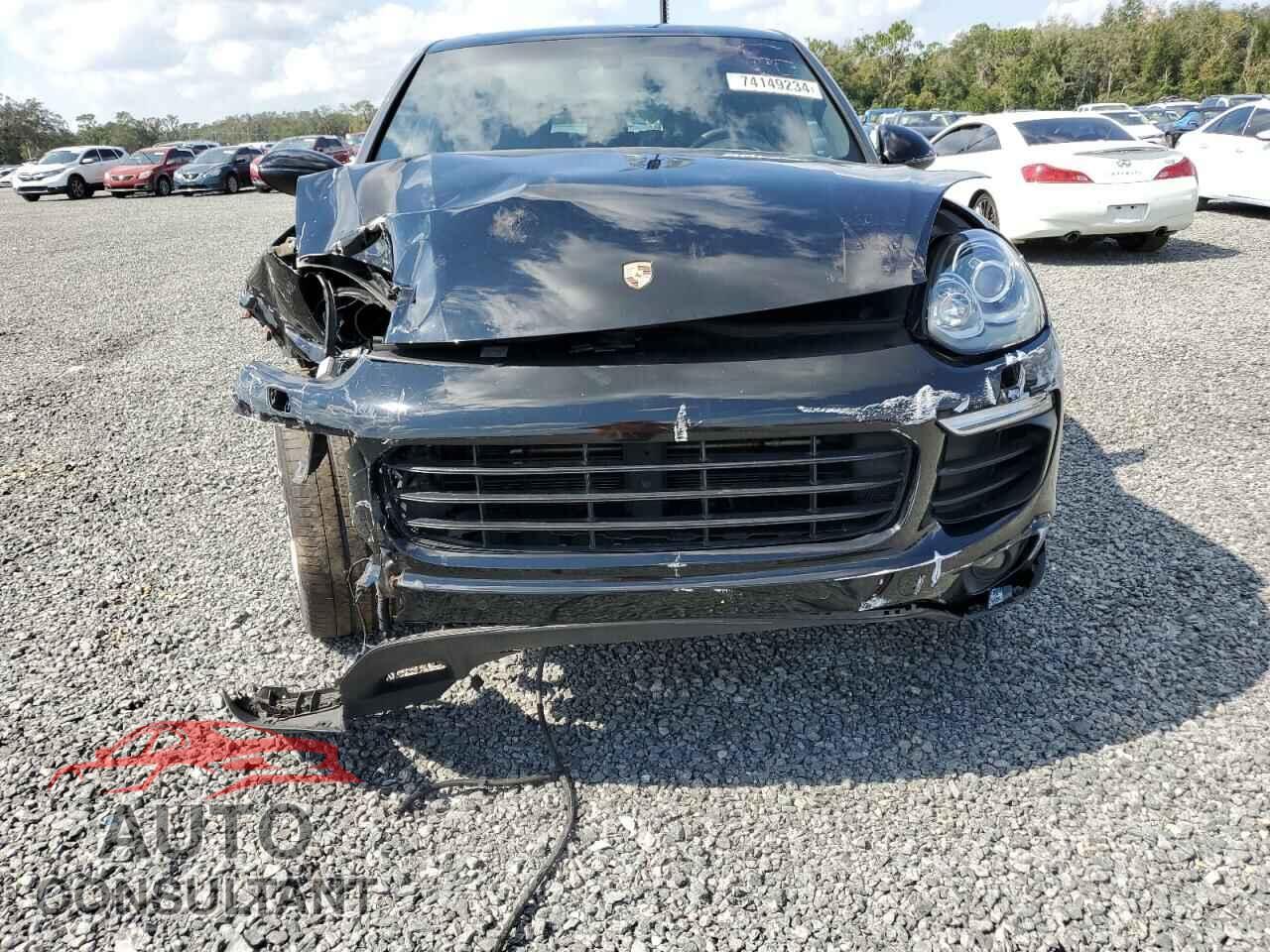 PORSCHE CAYENNE 2018 - WP1AA2A22JKA01541
