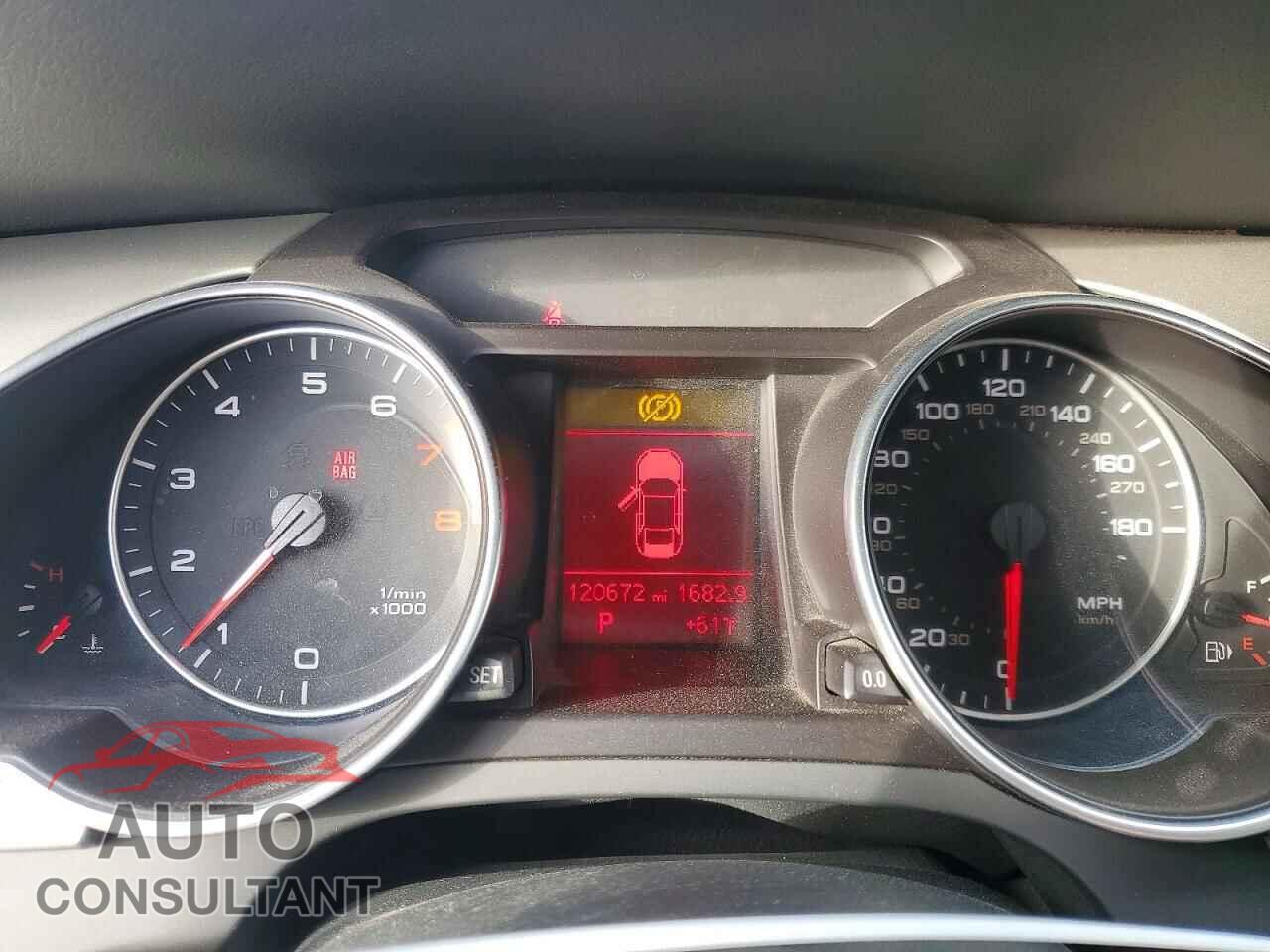 AUDI A5 2010 - WAULFAFR0AA006560