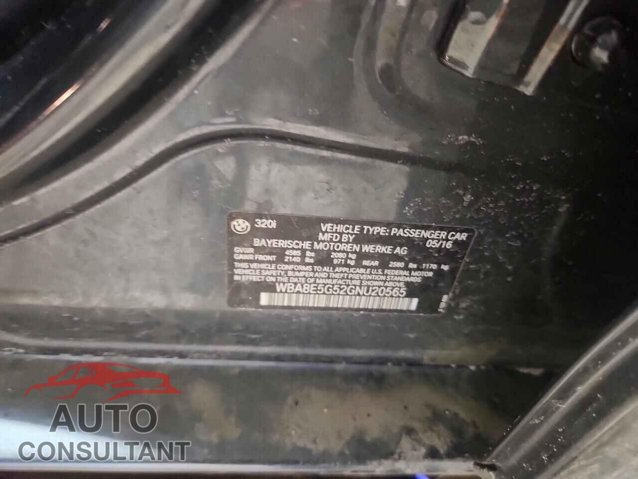 BMW 3 SERIES 2016 - WBA8E5G52GNU20565