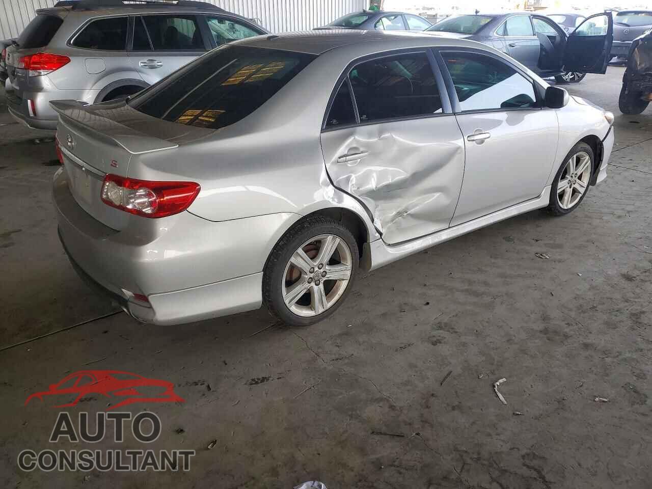 TOYOTA COROLLA 2013 - 2T1BU4EE3DC998469