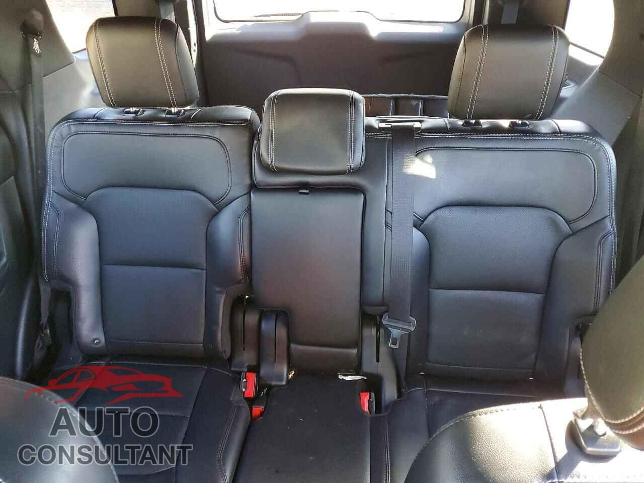 FORD EXPLORER 2017 - 1FM5K7FH2HGE09072