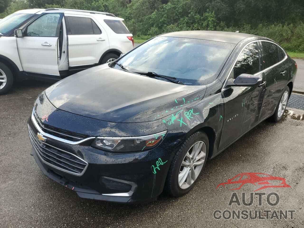CHEVROLET MALIBU 2017 - 1G1ZE5ST8HF232196