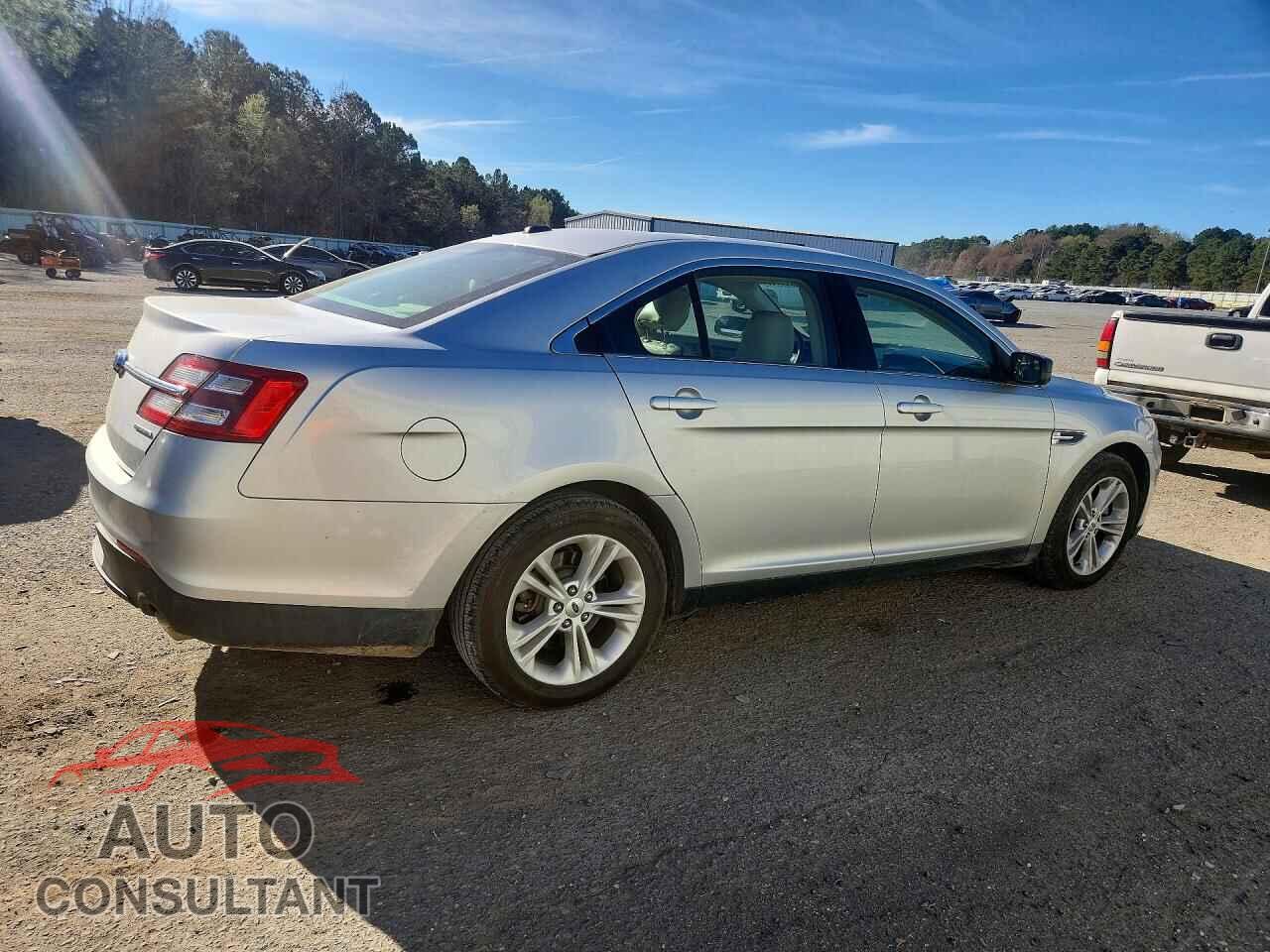 FORD TAURUS 2015 - 1FAHP2D85FG145552