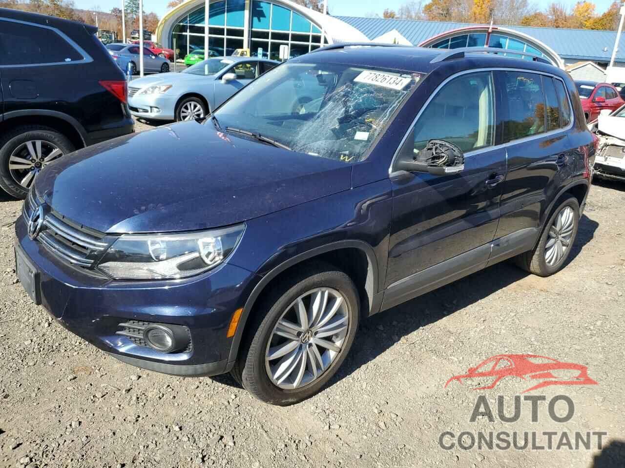 VOLKSWAGEN TIGUAN 2015 - WVGBV7AX8FW541619