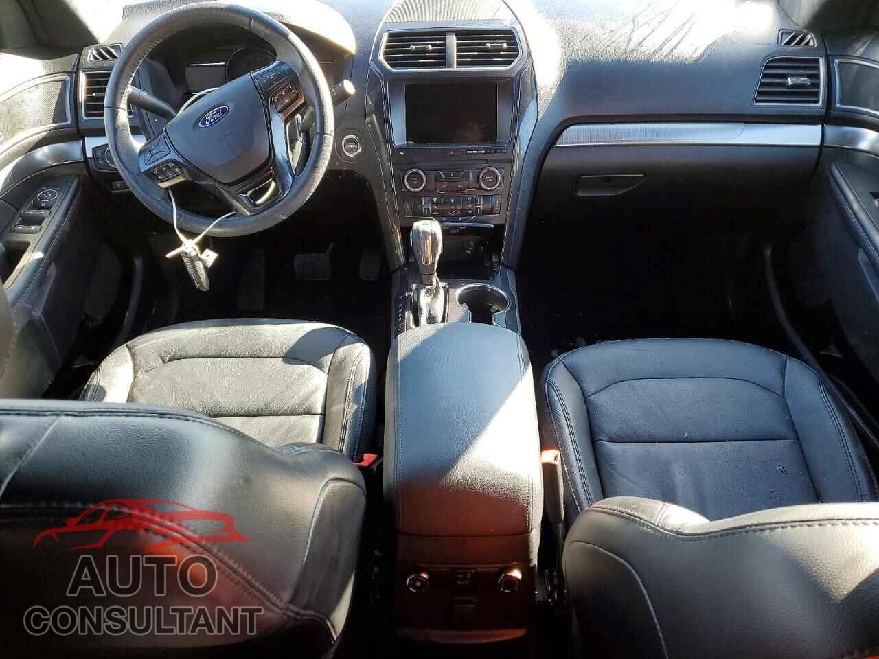 FORD EXPLORER 2018 - 1FM5K8D8XJGB73673