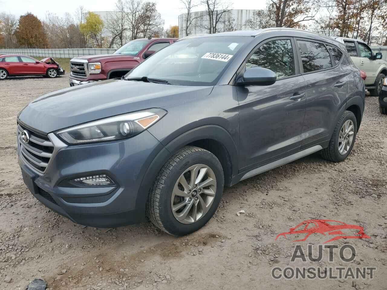 HYUNDAI TUCSON 2018 - KM8J3CA49JU730574