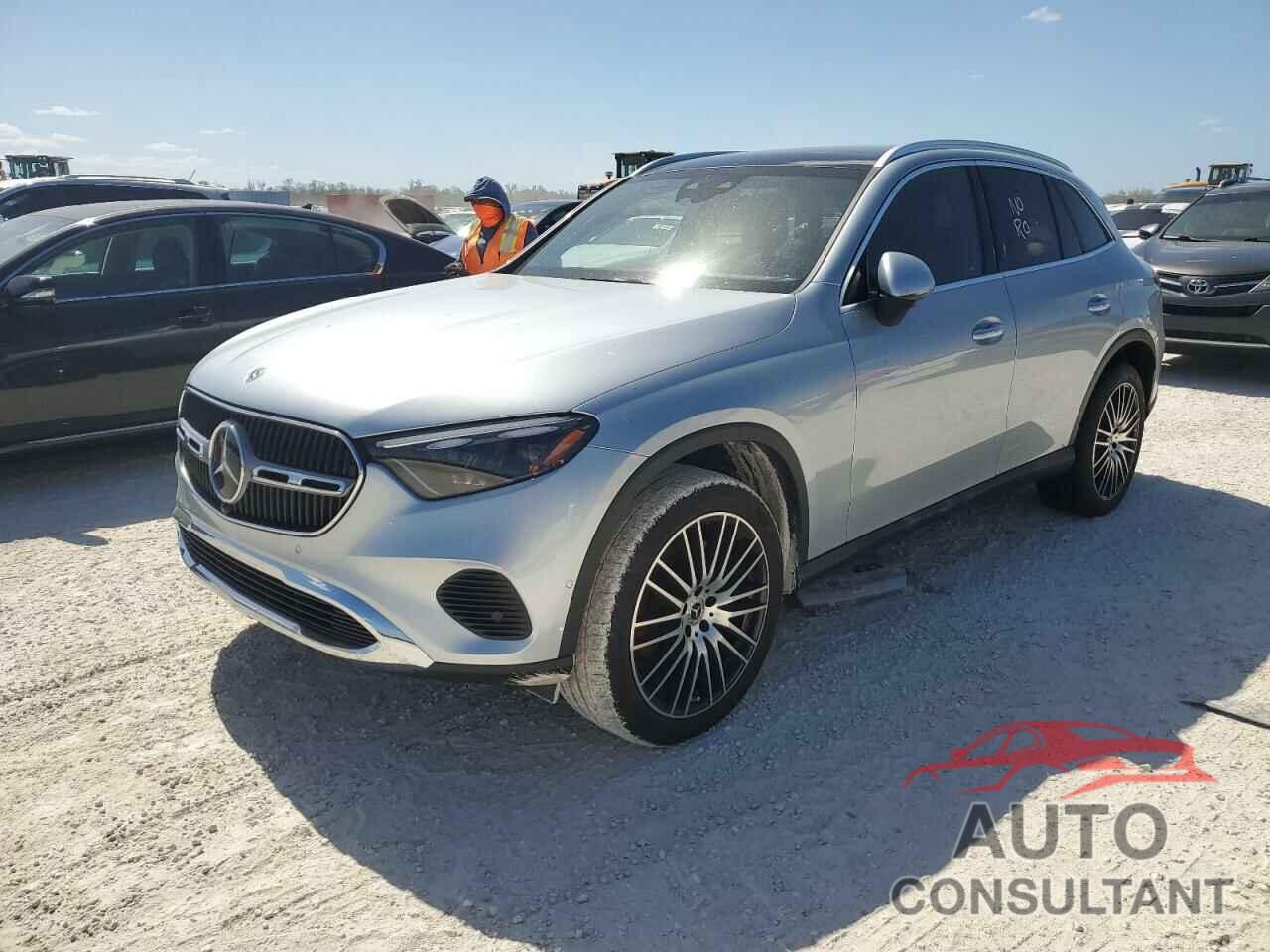 MERCEDES-BENZ GLC-CLASS 2023 - W1NKM4GB3PF002580