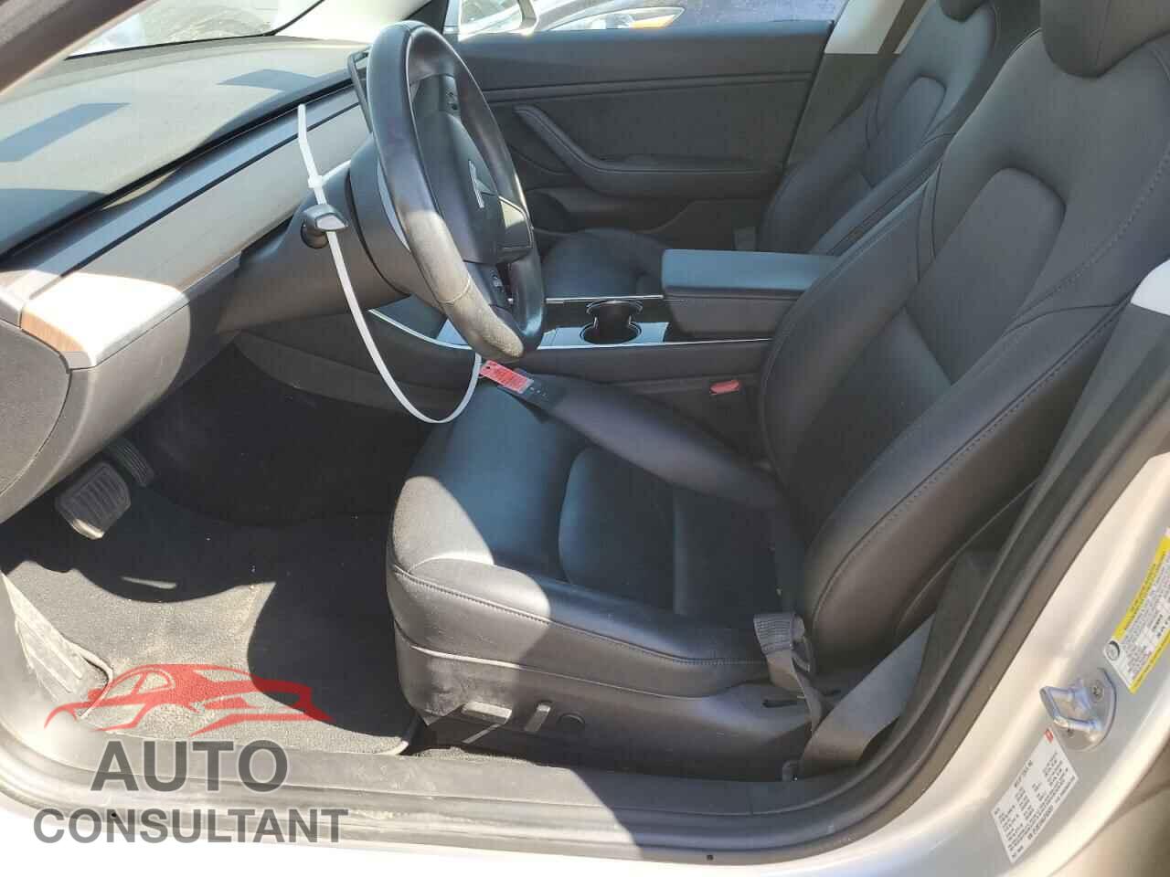TESLA MODEL 3 2018 - 5YJ3E1EAXJF024251