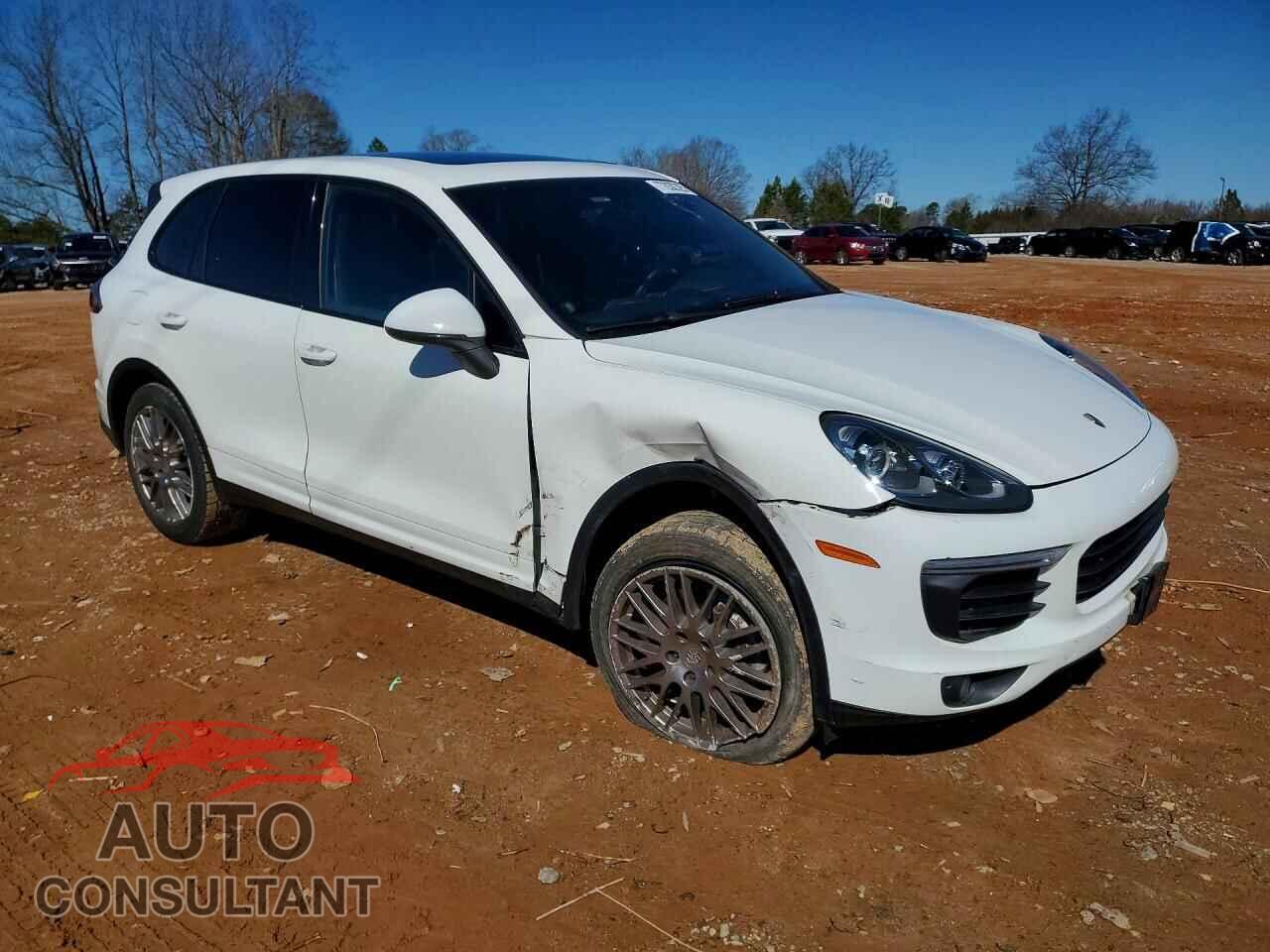 PORSCHE CAYENNE 2016 - WP1AA2A22GKA14668