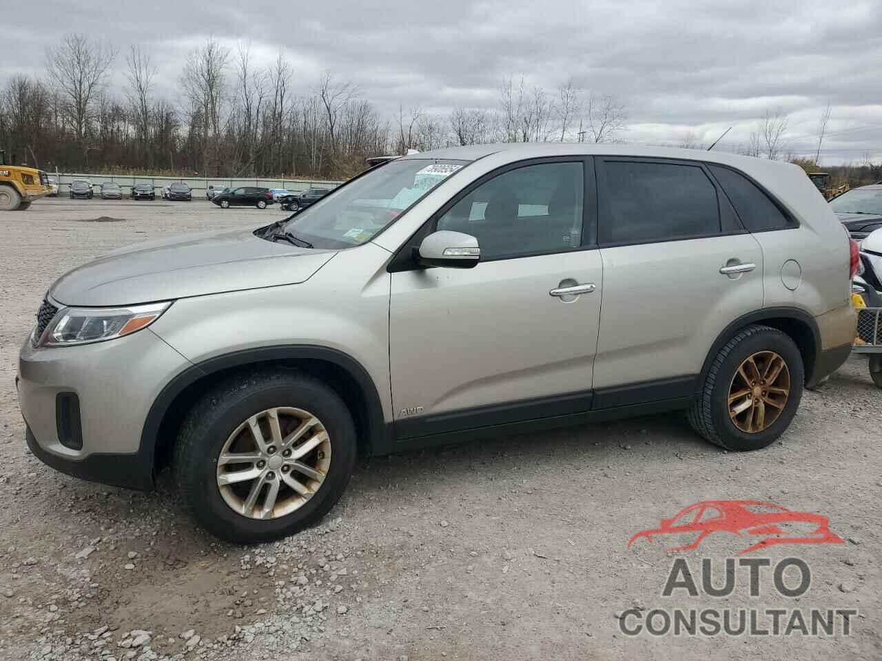 KIA SORENTO 2015 - 5XYKTCA60FG642497