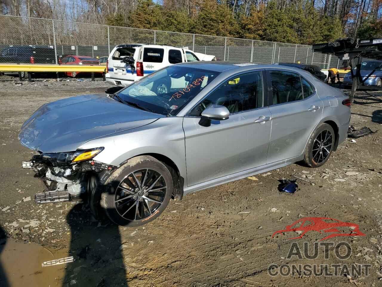 TOYOTA CAMRY 2021 - 4T1G11AK1MU403531