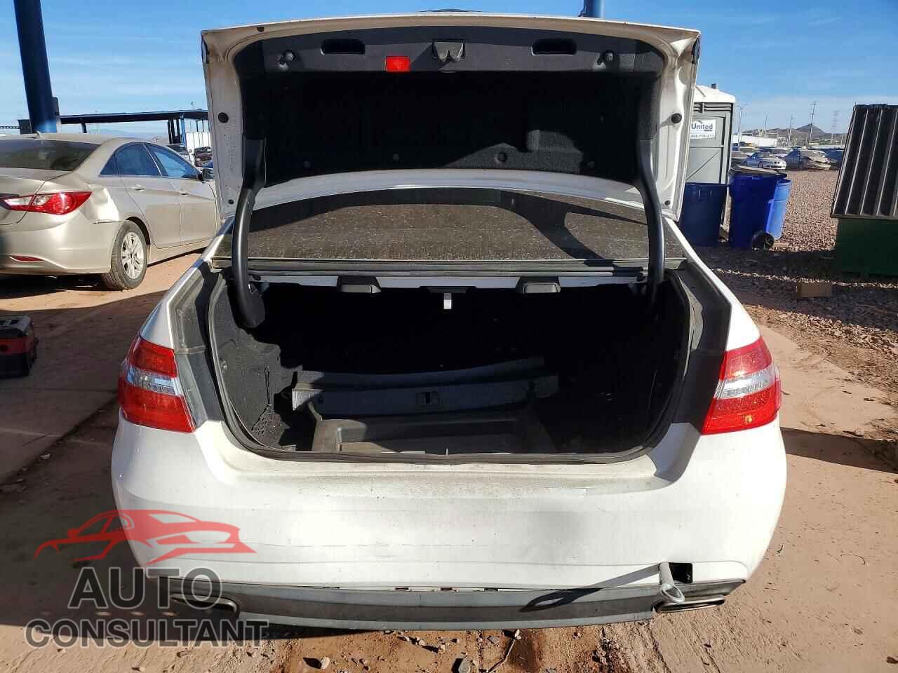 MERCEDES-BENZ E-CLASS 2013 - WDDHF8JB2DA753227