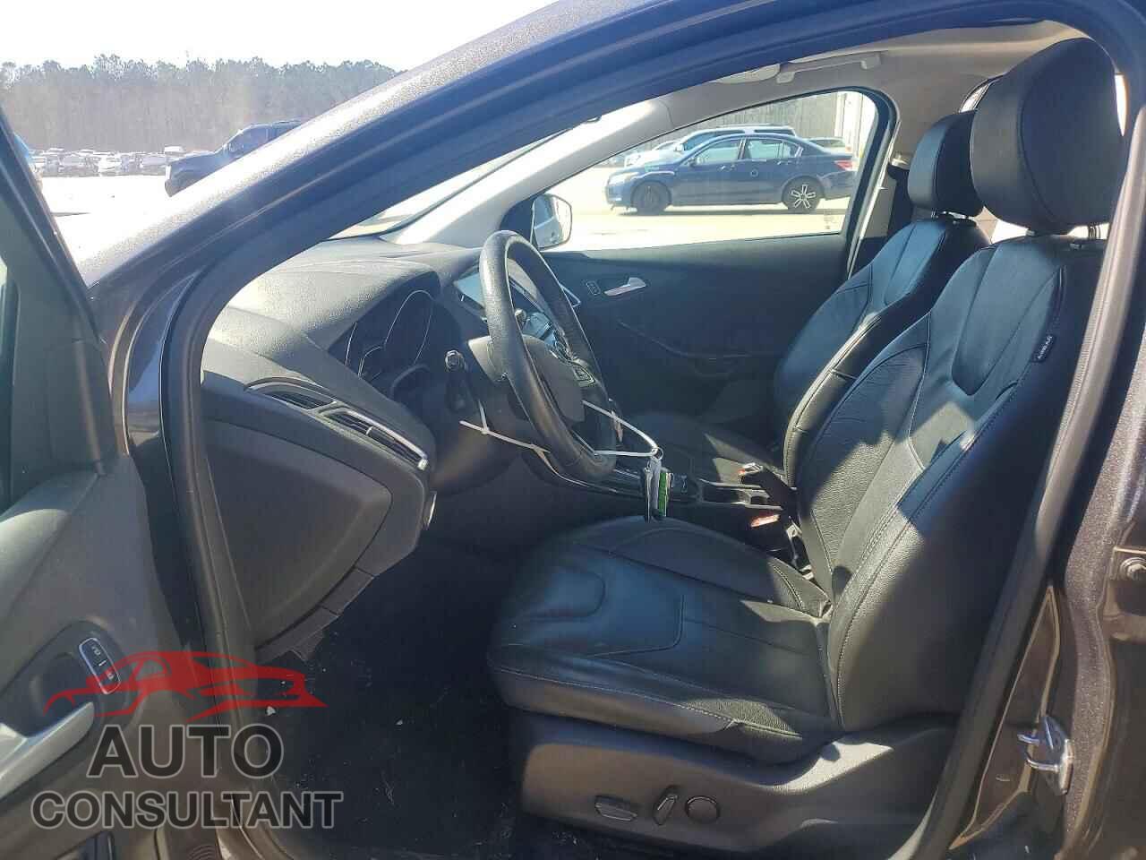 FORD FOCUS 2016 - 1FADP3N25GL232536