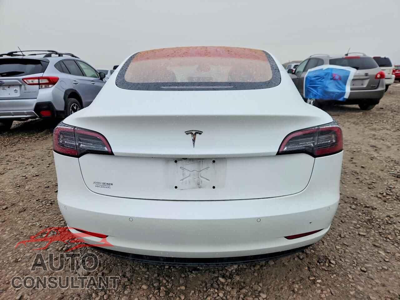 TESLA MODEL 3 2018 - 5YJ3E1EA5JF007499