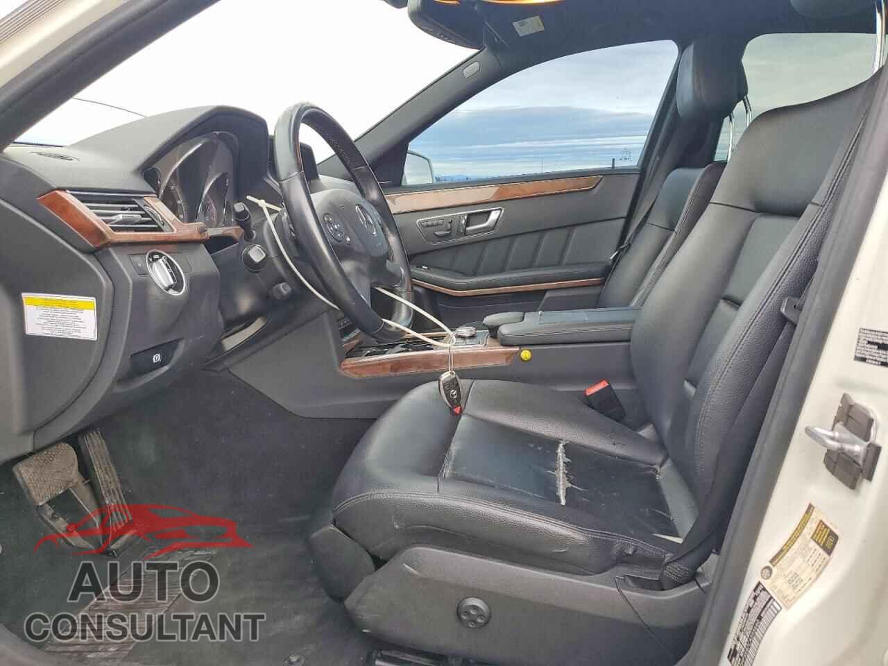 MERCEDES-BENZ E-CLASS 2012 - WDDHF5KB7CA555660