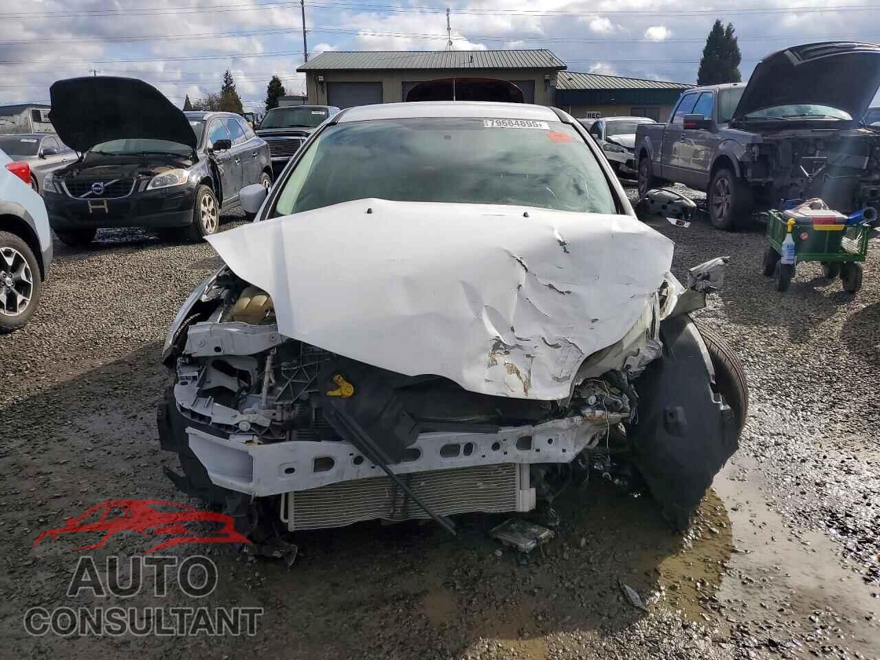 FORD FOCUS 2014 - 1FADP3K22EL421193