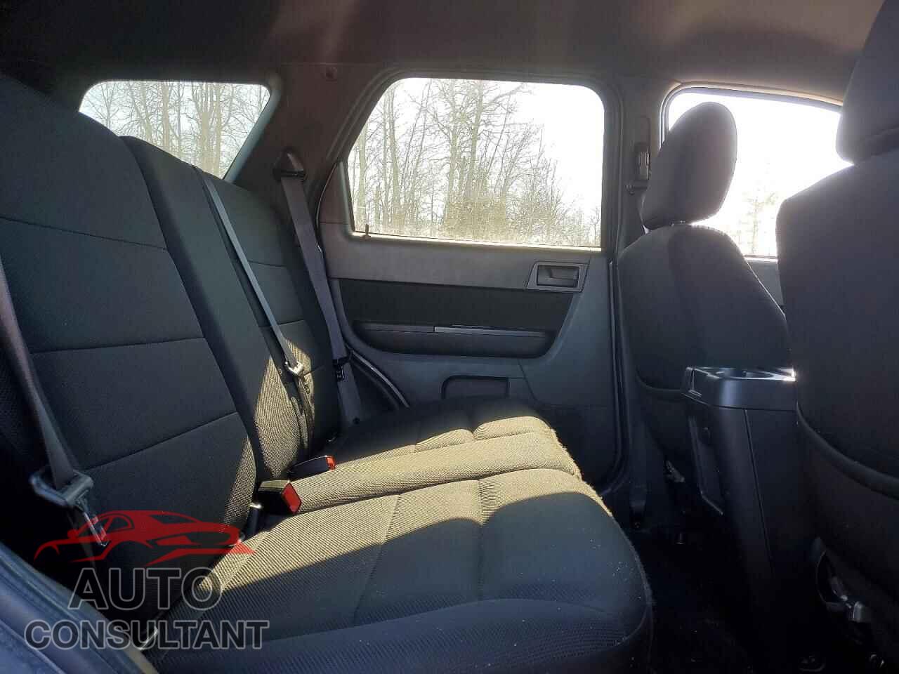 FORD ESCAPE 2010 - 1FMCU0D77AKB86646