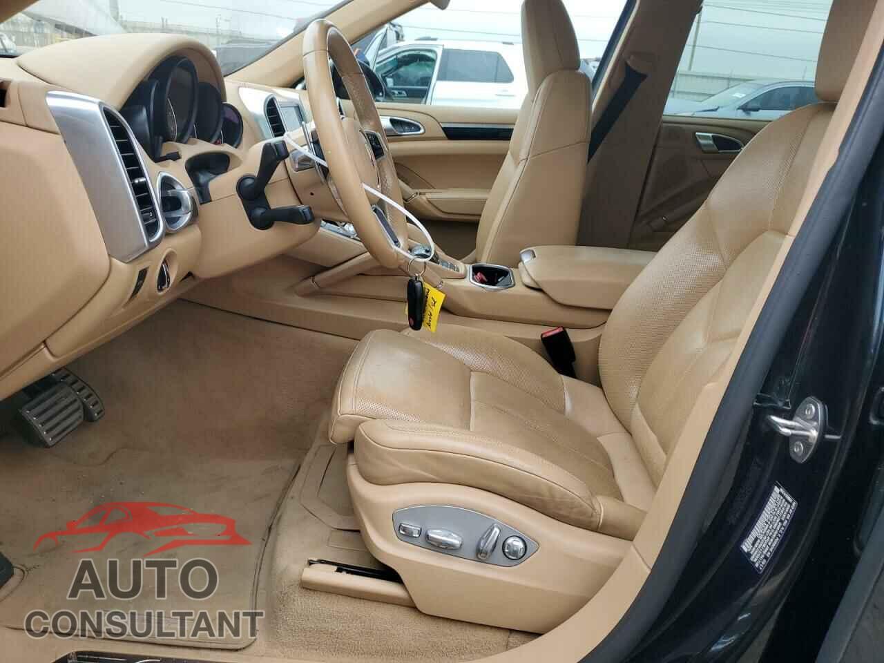 PORSCHE CAYENNE 2017 - WP1AB2A26HLA52820