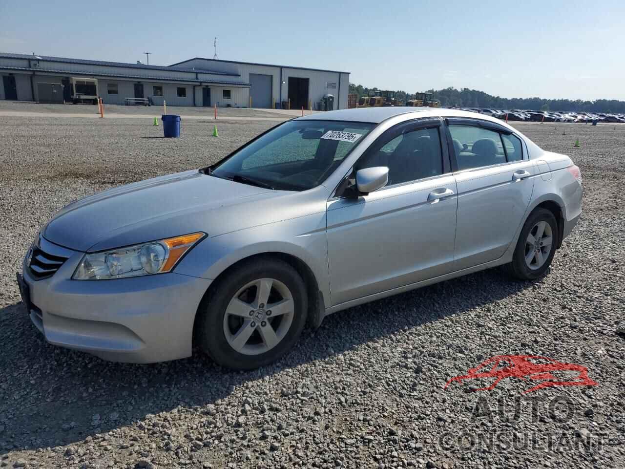 HONDA ACCORD 2011 - 1HGCP2F38BA017925