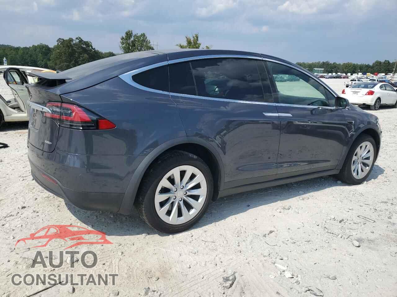 TESLA MODEL X 2017 - 5YJXCDE23HF044191