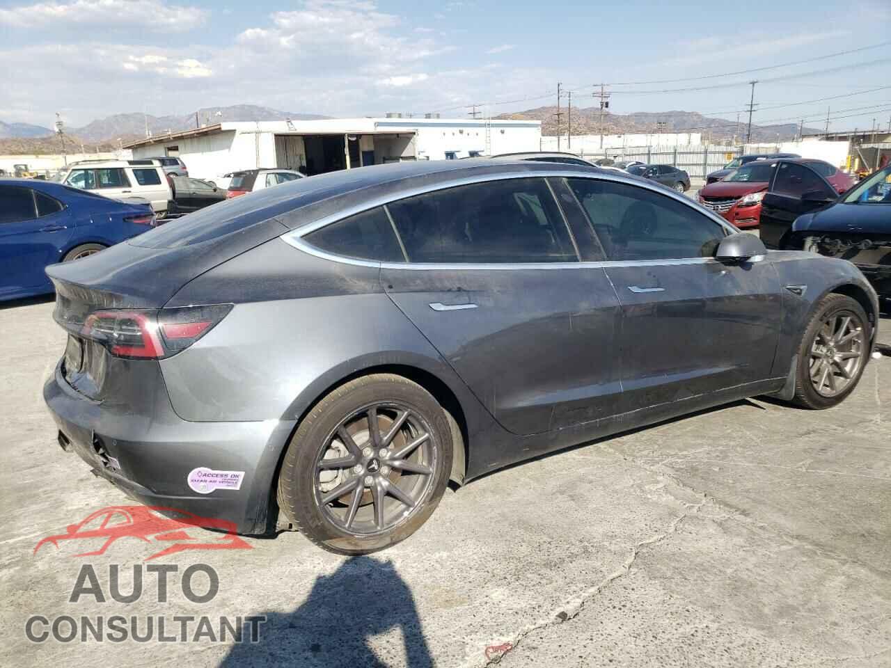 TESLA MODEL 3 2018 - 5YJ3E1EA4JF158723