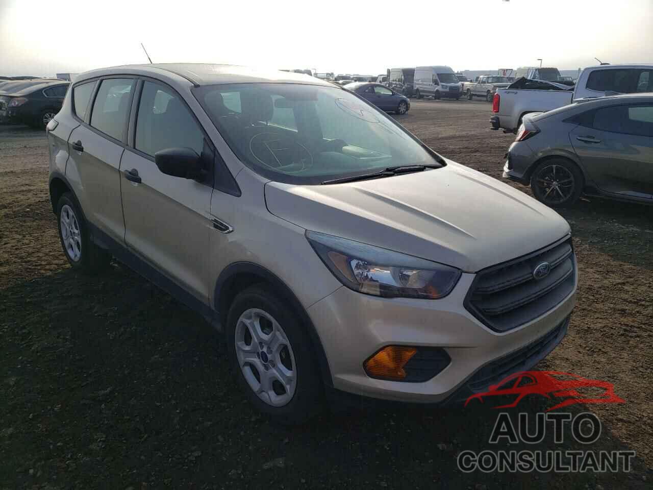 FORD ESCAPE 2018 - 1FMCU0F71JUA36470