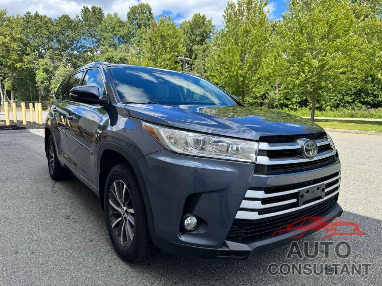TOYOTA HIGHLANDER 2017 - 5TDJZRFH6HS403243