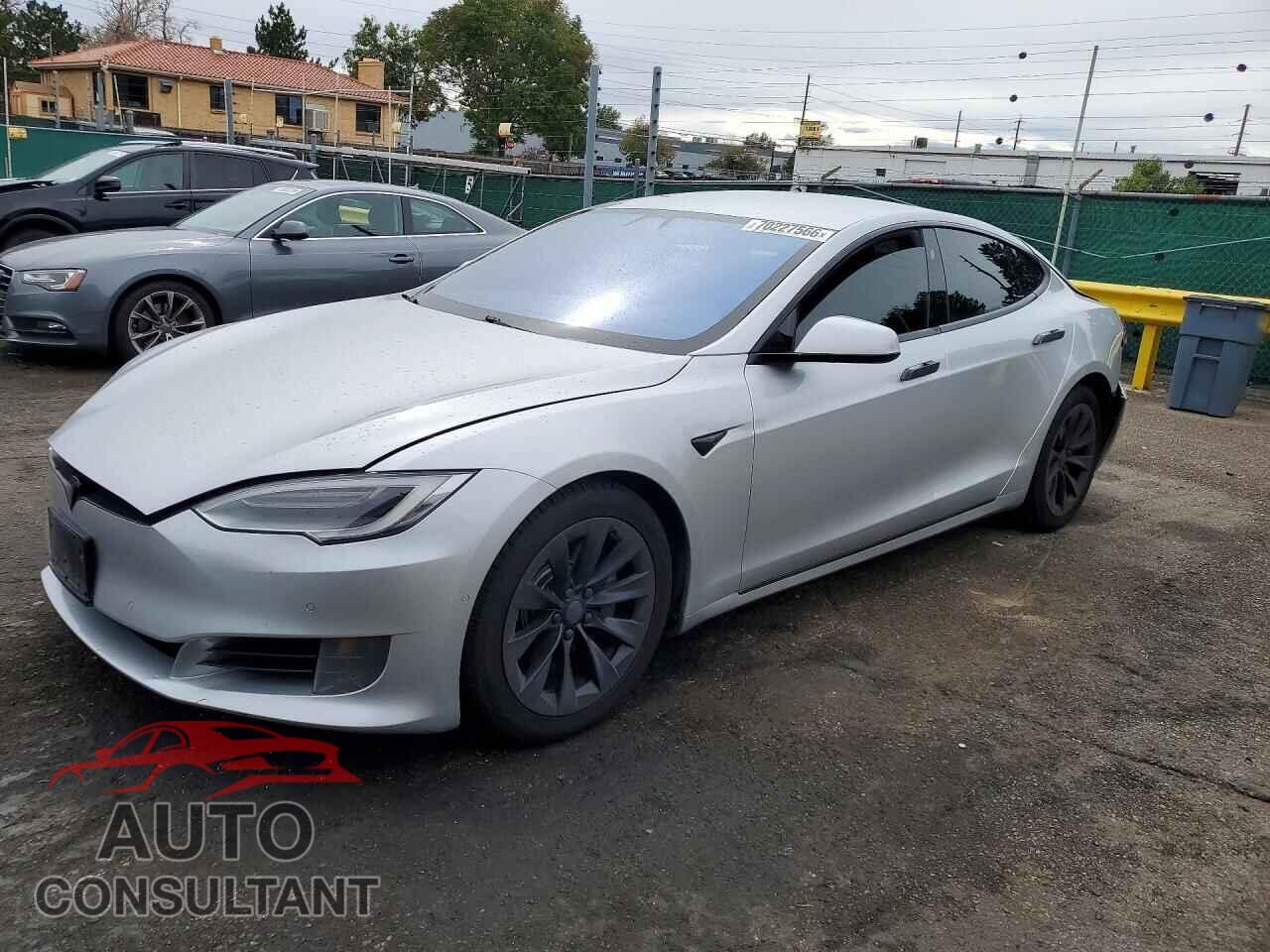 TESLA MODEL S 2017 - 5YJSA1E26HF197291