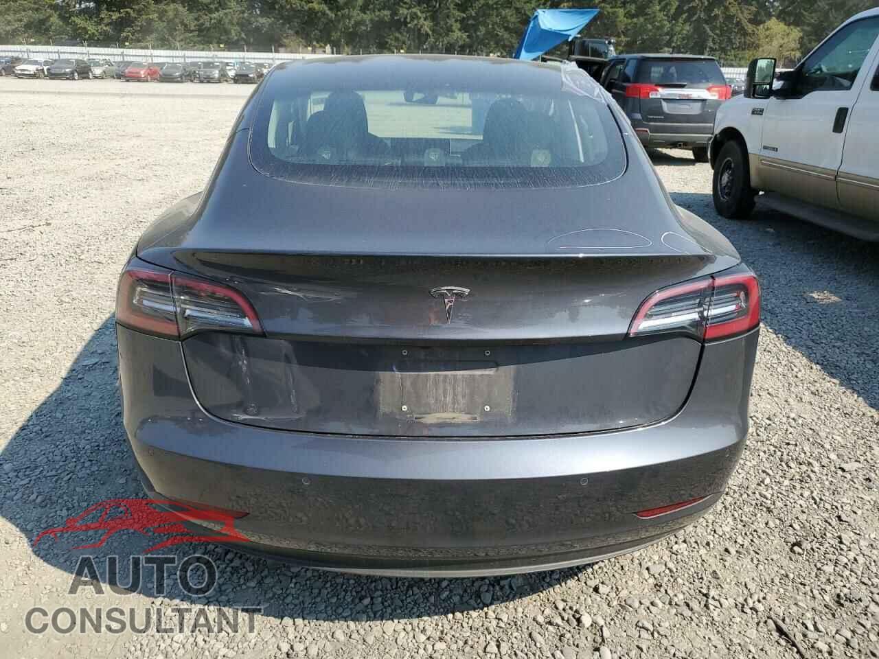 TESLA MODEL 3 2018 - 5YJ3E1EA4JF045127