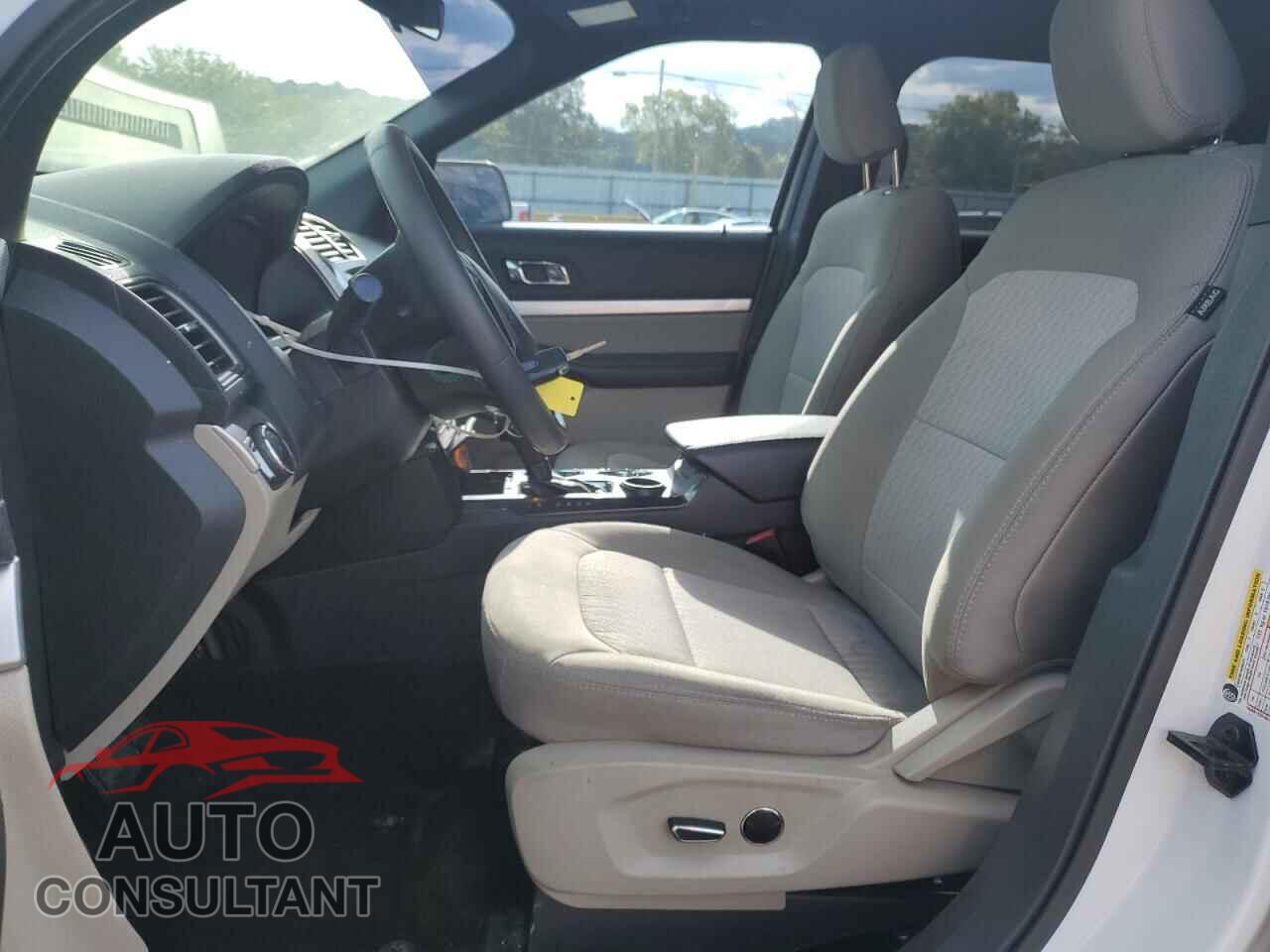 FORD EXPLORER 2018 - 1FM5K7B82JGB39112