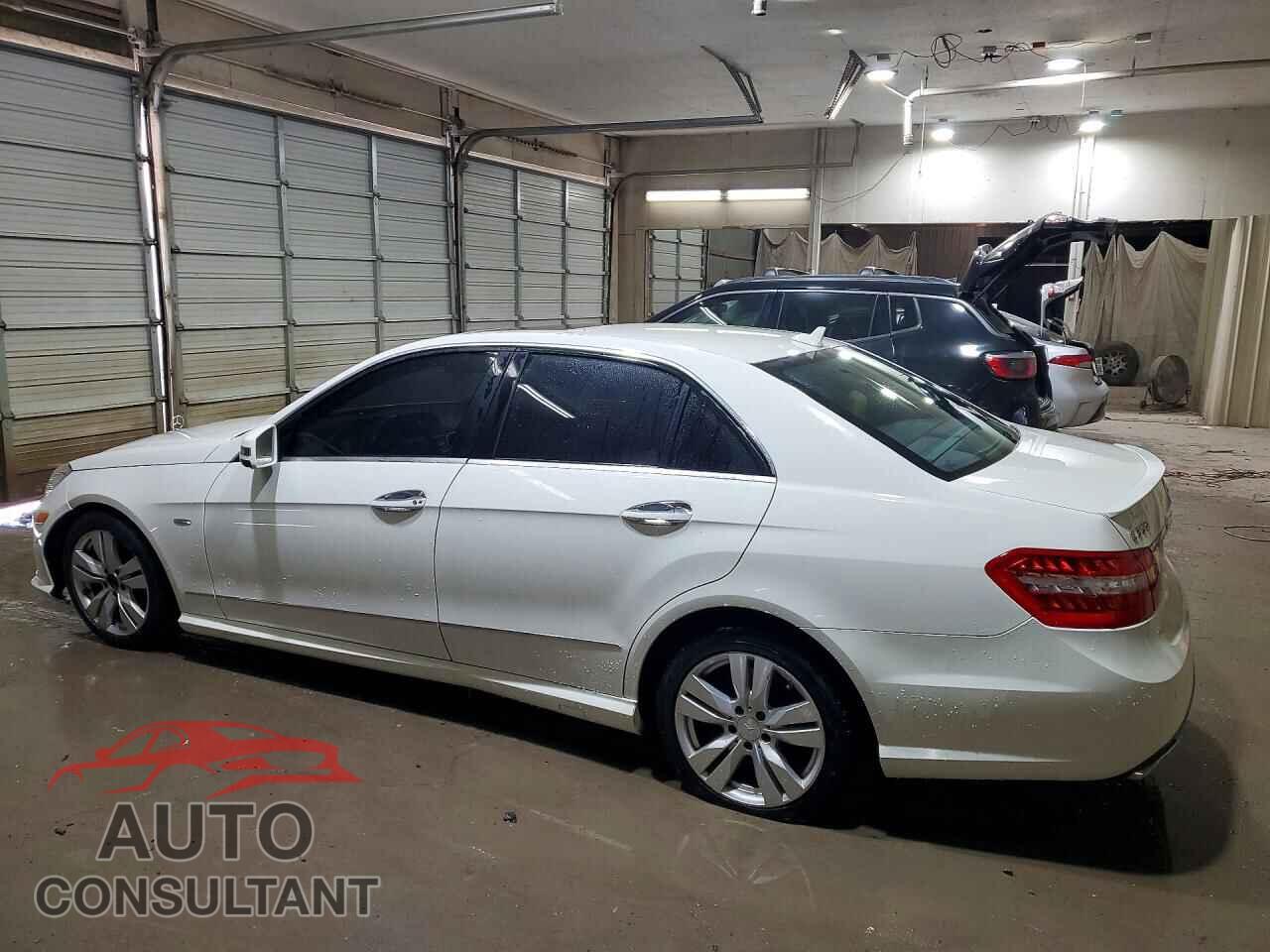 MERCEDES-BENZ E-CLASS 2011 - WDDHF2EB8BA310620
