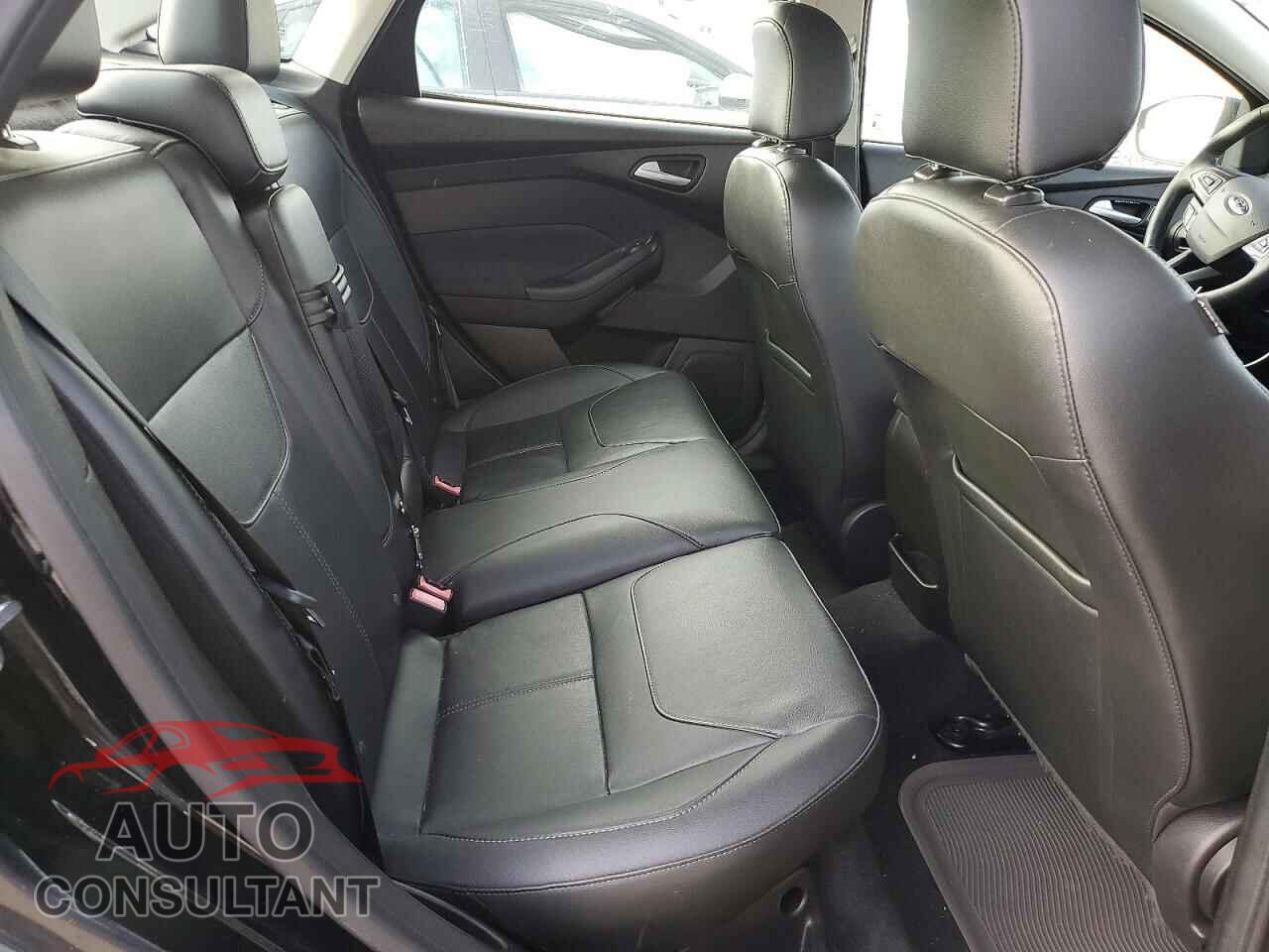 FORD FOCUS 2016 - 1FADP3F24GL359082