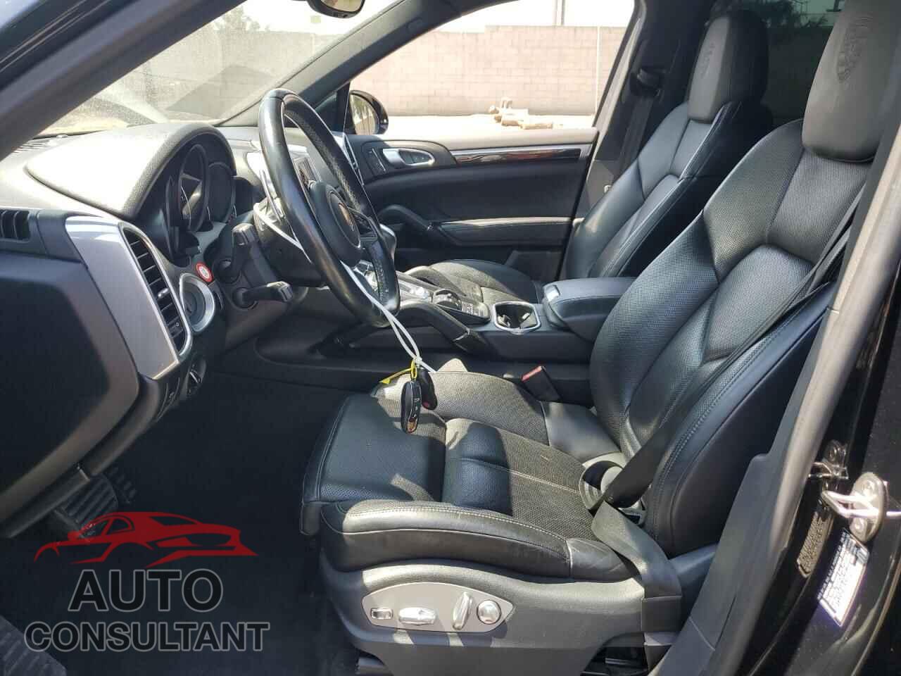 PORSCHE CAYENNE 2017 - WP1AA2A29HKA80250