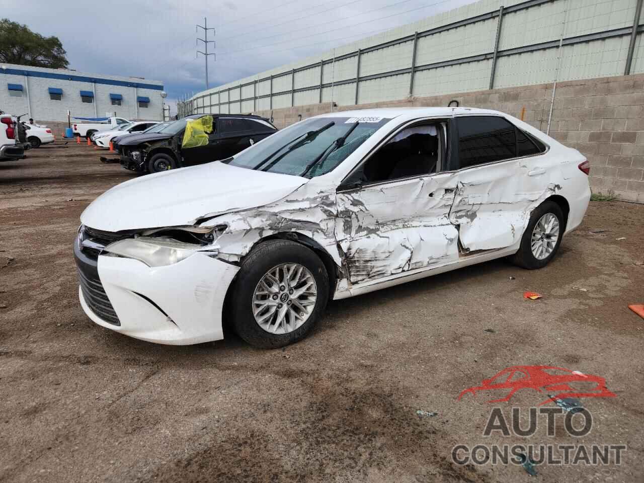 TOYOTA CAMRY 2016 - 4T4BF1FK4GR558511
