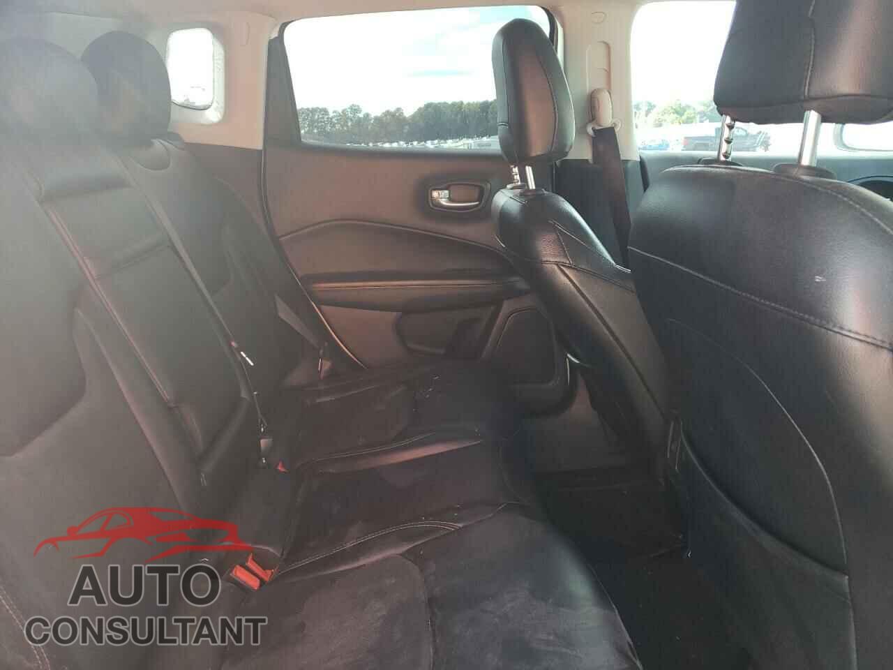 JEEP COMPASS 2017 - 3C4NJDCB8HT645792