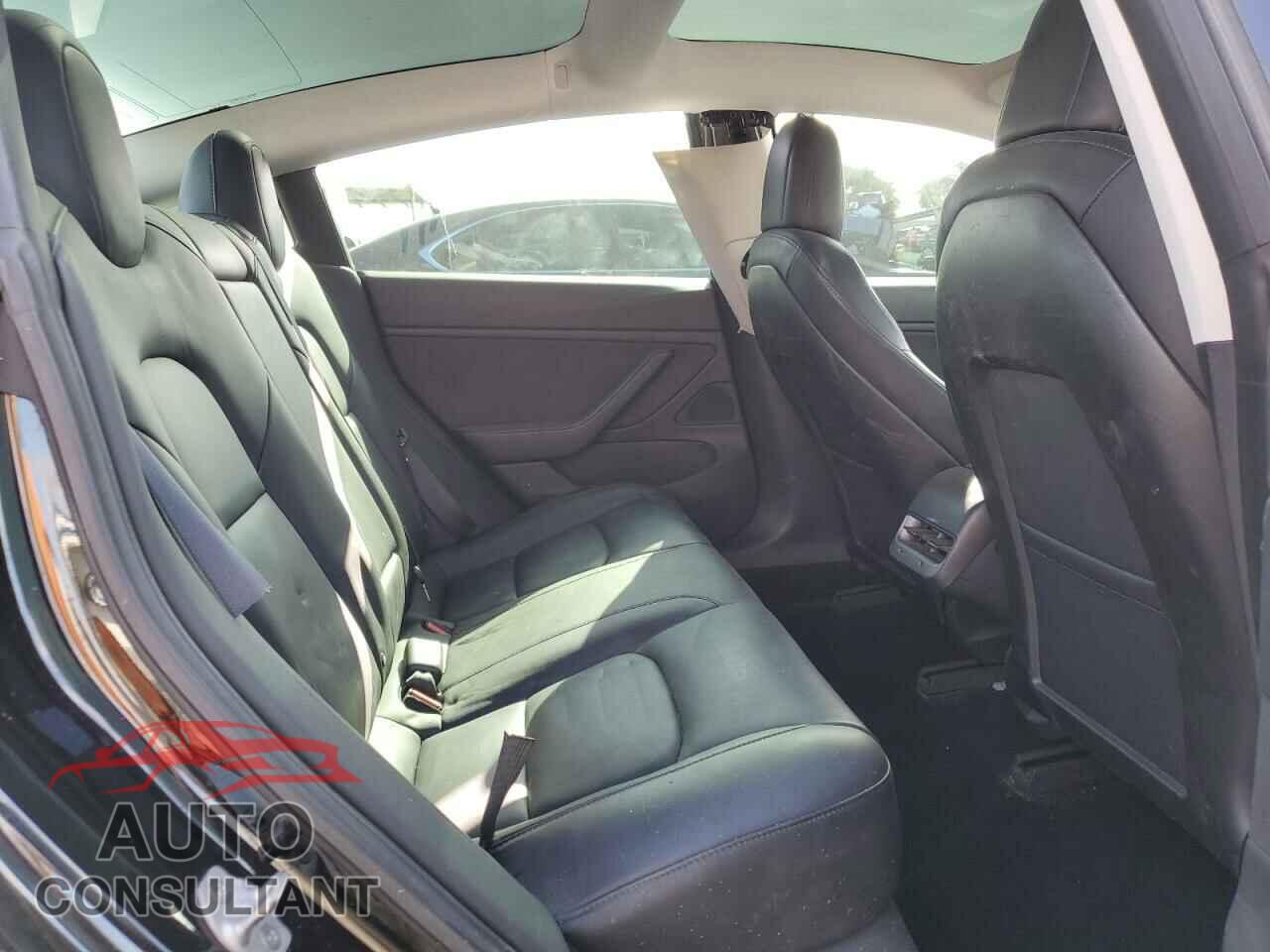 TESLA MODEL 3 2018 - 5YJ3E1EA4JF172850