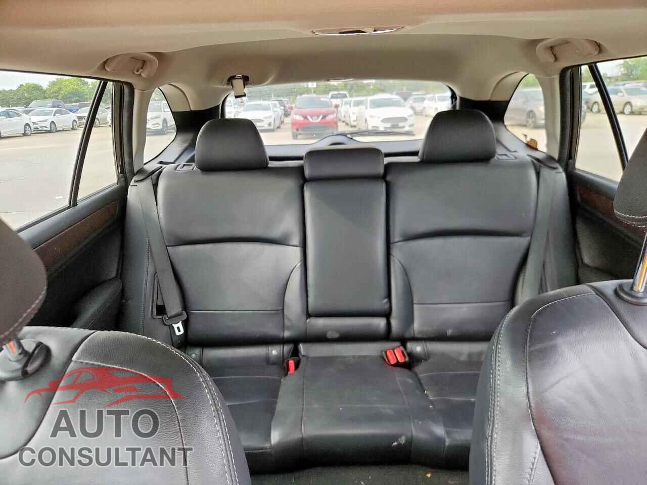 SUBARU OUTBACK 2015 - 4S4BSENC8F3296830