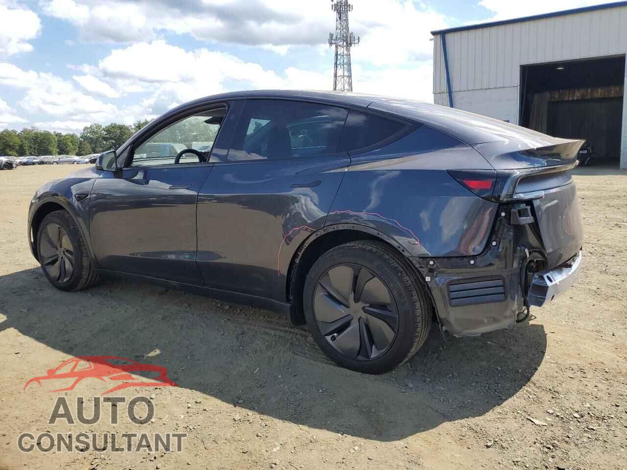 TESLA MODEL Y 2026 - 7SAYGDEDXTF385142