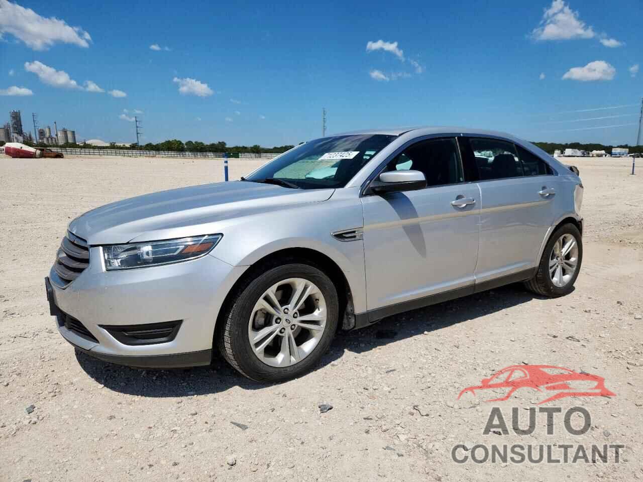 FORD TAURUS 2018 - 1FAHP2E89JG132648