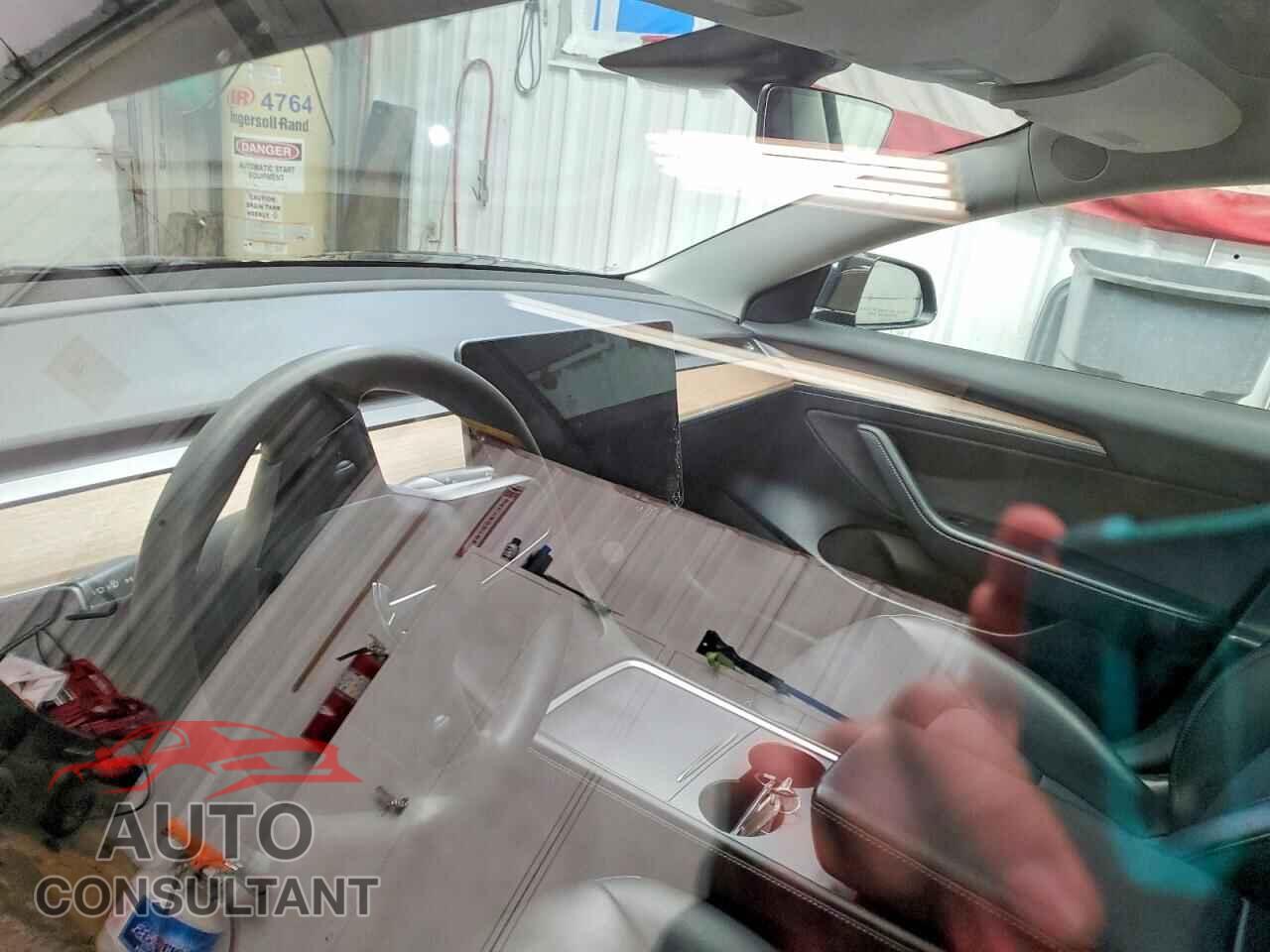 TESLA MODEL 3 2023 - 5YJ3E1EA2PF435829