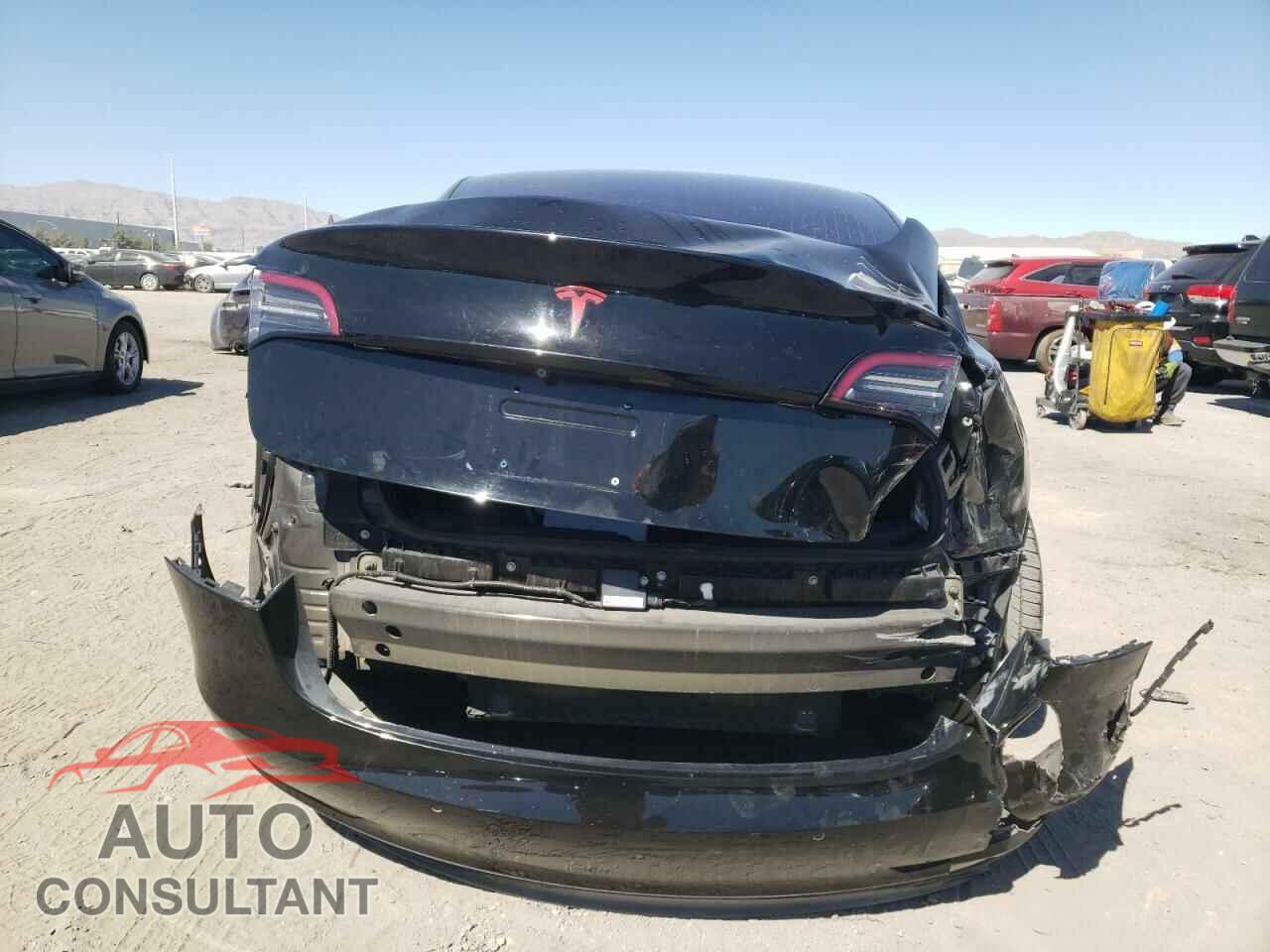 TESLA MODEL 3 2018 - 5YJ3E1EA8JF039427