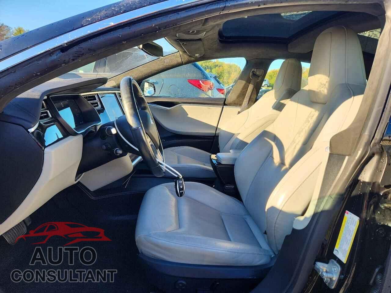 TESLA MODEL S 2016 - 5YJSA1E17GF153502