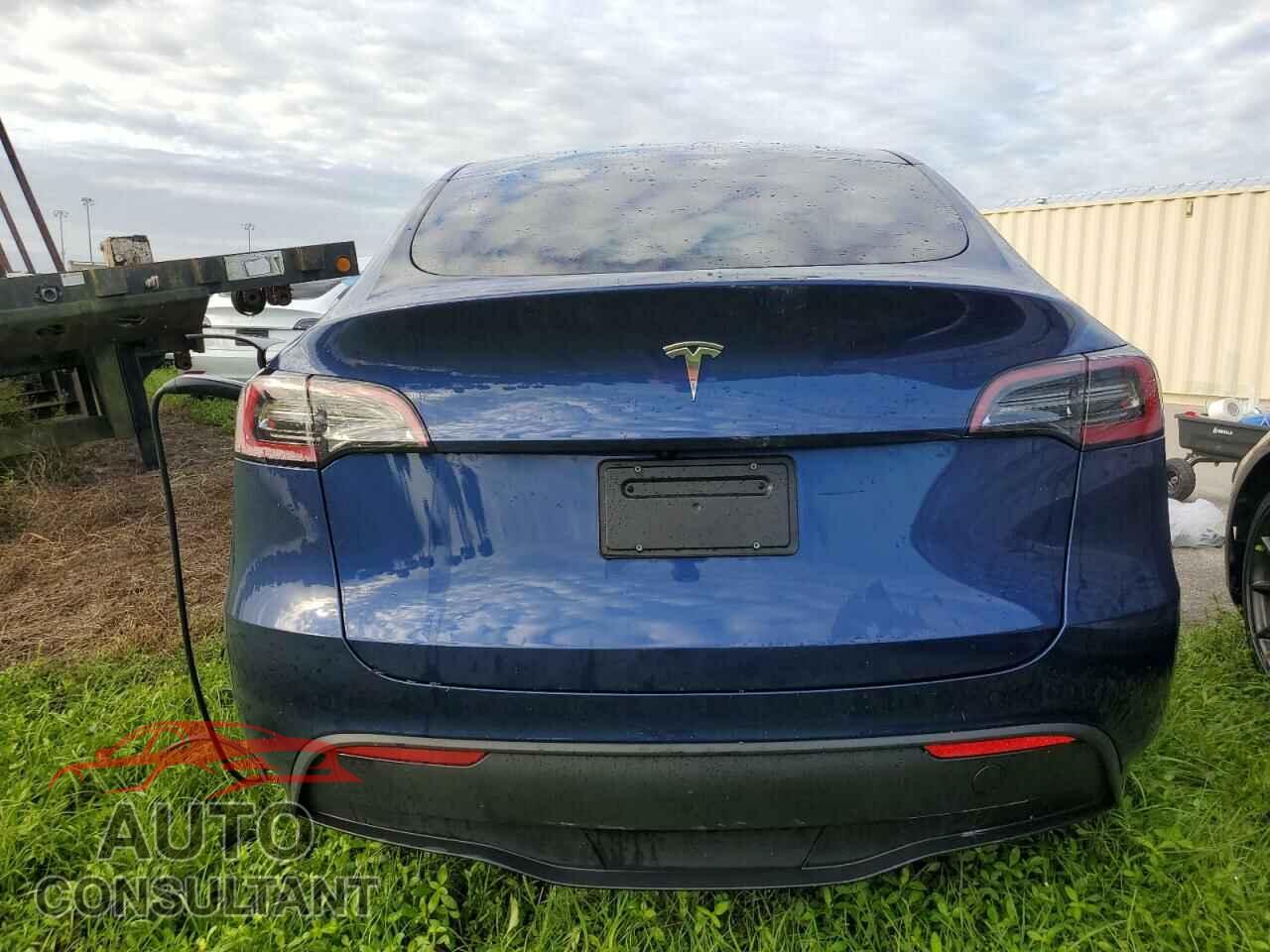 TESLA MODEL Y 2024 - 7SAYGDED7RF009376